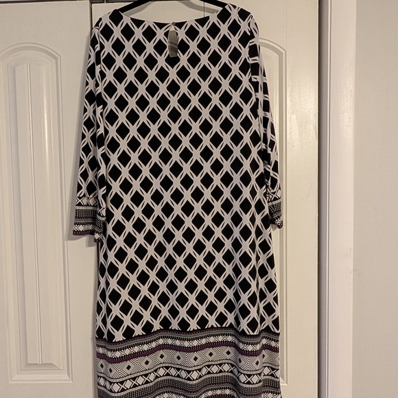 41 Hawthorn Black and White Patterned Dress - Picture 5 of 5